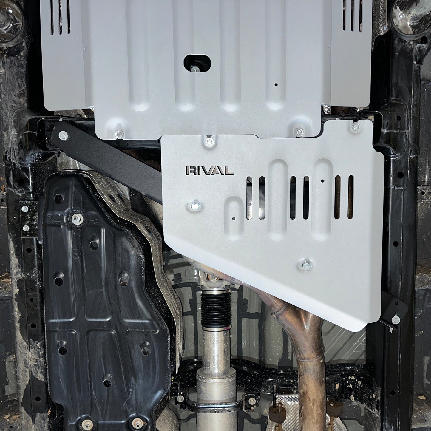 RIVAL Aluminum Transfer Case Skid Plate 2021-2025 Toyota Tundra CrewMax including Hybrid 2022-2025 Toyota Sequoia - RIVAL USA INC.