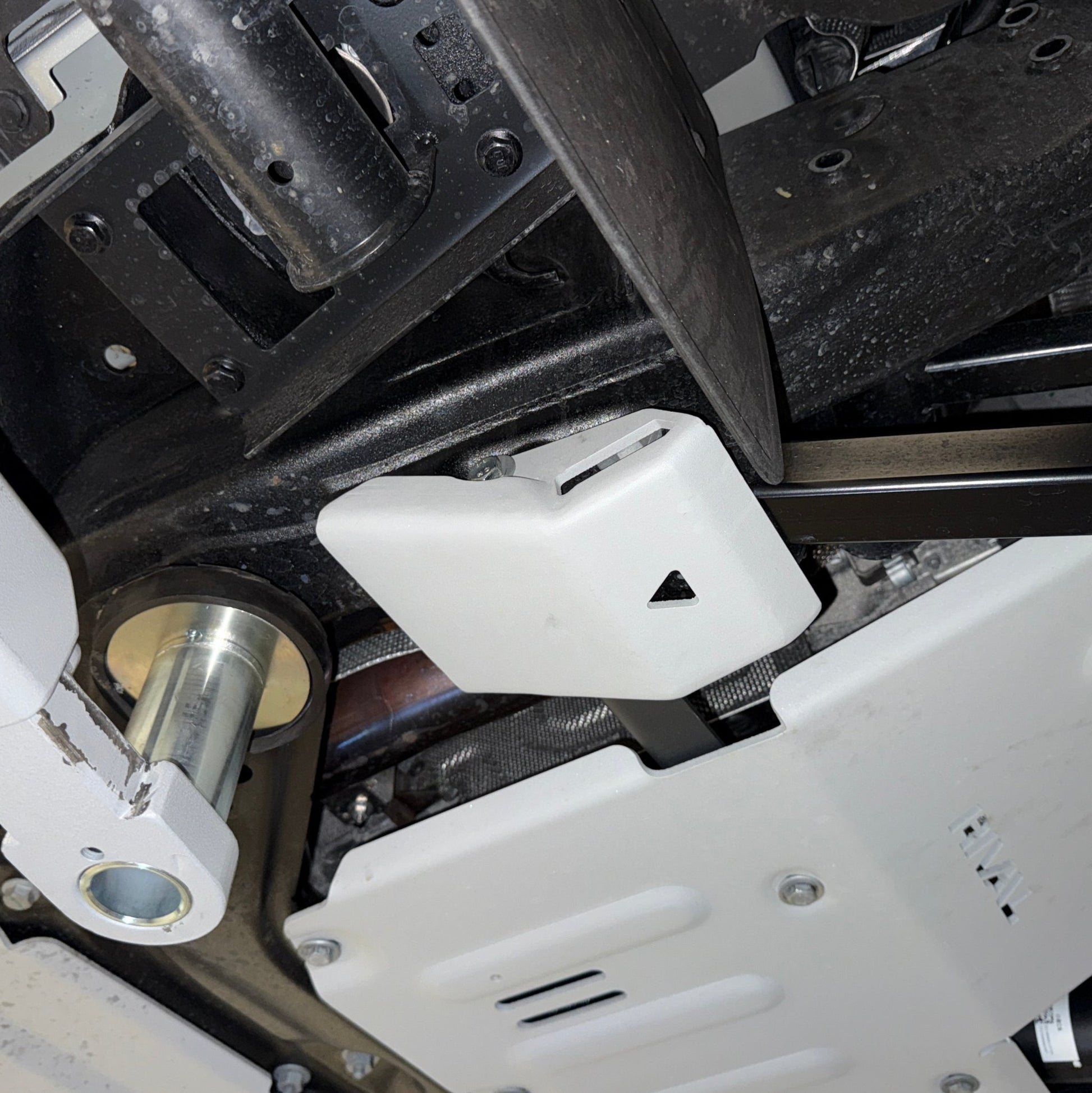 RIVAL Aluminum Front And Rear Lower Control Arms Skid Plate Ineos Grenadier And Quartermaster - RIVAL USA INC.