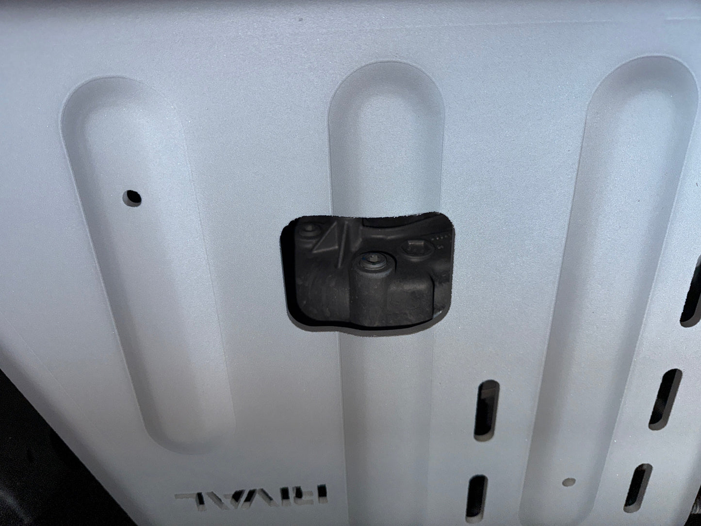 RIVAL Aluminum Transfer Case Skid Plate Chevrolet Tahoe Silverado GMC Sierra Yukon Cadillac Escalade - RIVAL USA INC.