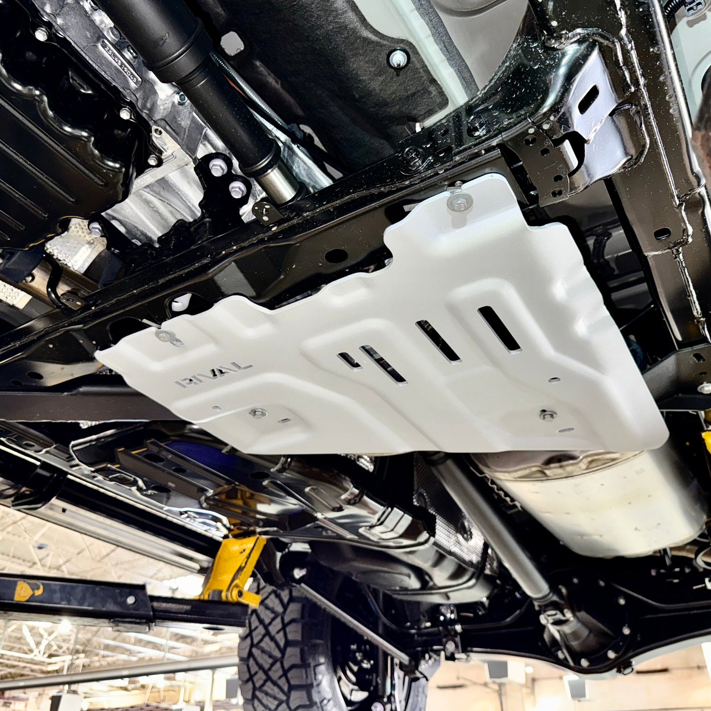 RIVAL Aluminum Transfer Case Skid Plate 2025-2026 Toyota 4Runner 2024-2026 Toyota Land Cruiser 2024-2026 Lexus GX550 2024-2026 Toyota Tacoma i-Force 2024-2026 Toyota Tacoma i-Force Max - RIVAL USA INC.