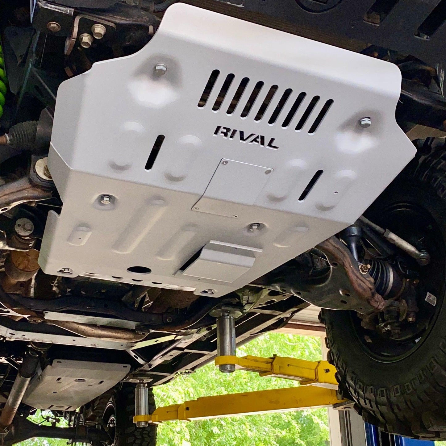 Open Box 2333.9540.1.6 Aluminum Skid Plate Toyota Tacoma 4WD 2005-2023 Radiator and Engine (incl. KDSS)